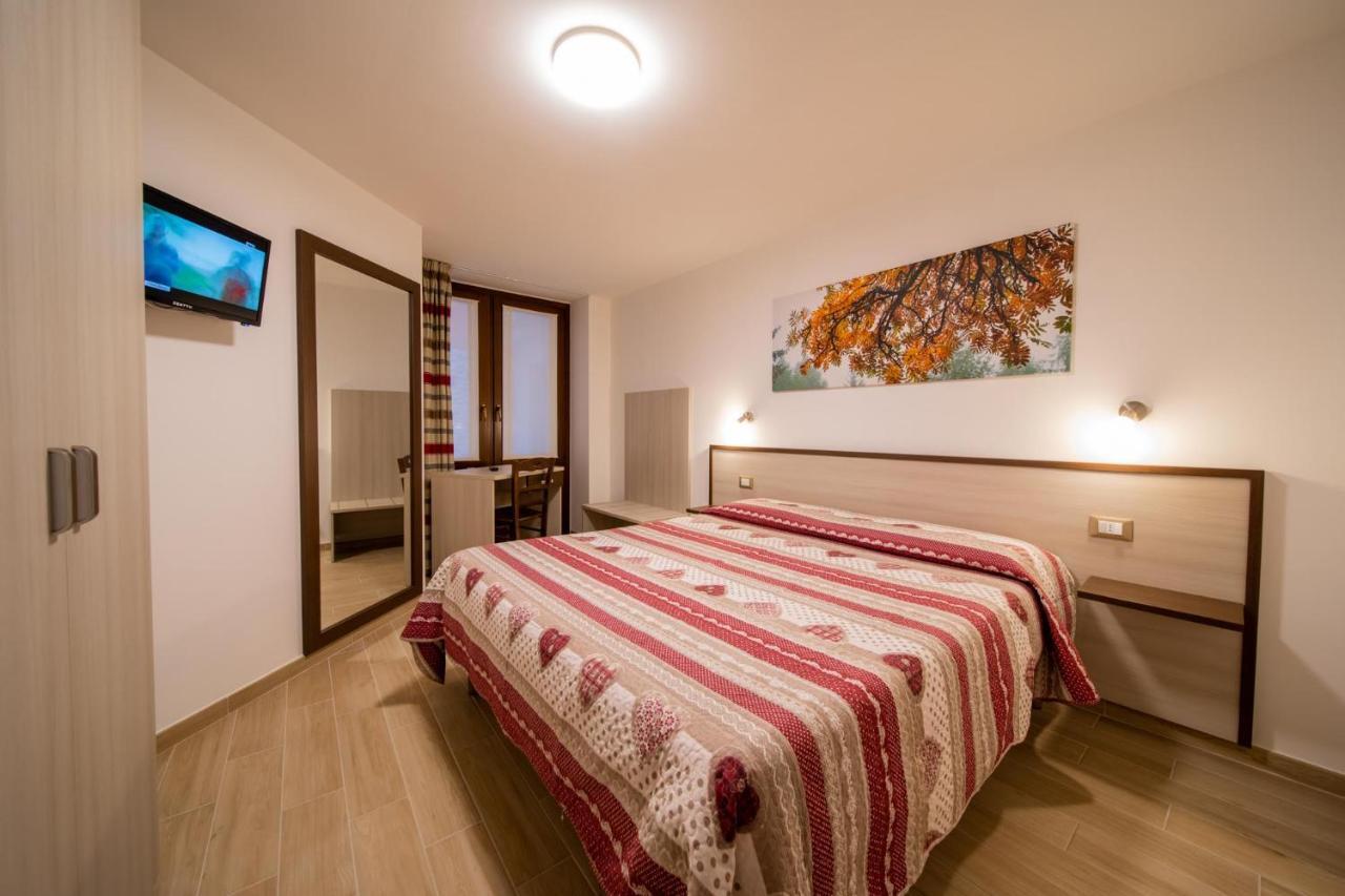 Chambres D'Hotel A Rosy 아오스타 외부 사진
